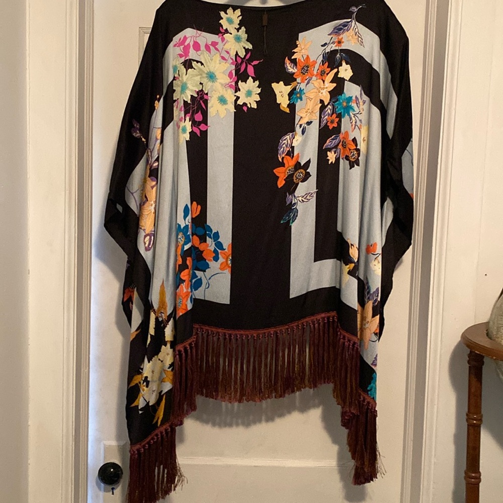 Etro Silk Elastane Stunning Print Fringe Hem Poncho New With Tags Made in Italy - Picture 7 of 16